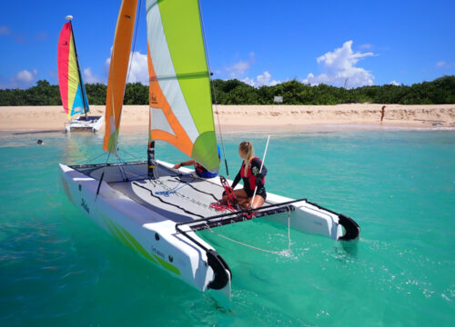 Explore beaches aboard a Hobie Cat – Guided tours